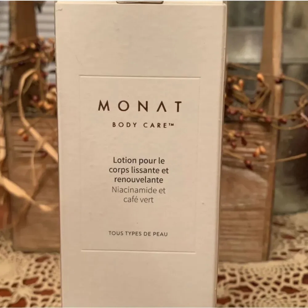 Monat Body Care -Exfoliate & Refine polish  Volcanic Pumice & Superfruits